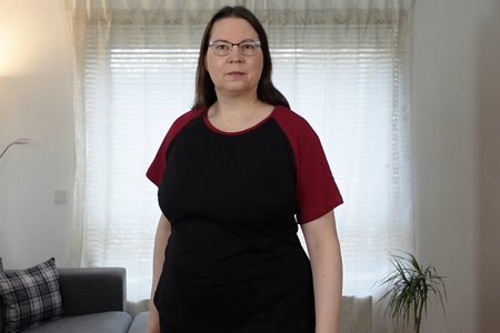 Ein T-Shirt mit Raglan-Ärmeln